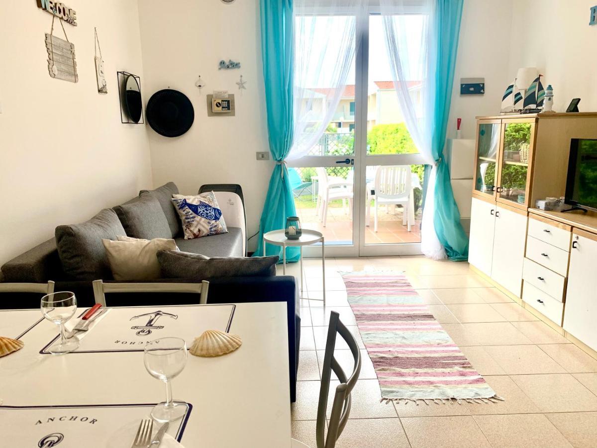 Apartment Caorle De Lux Swimming Pool, Parking, Garden מראה חיצוני תמונה
