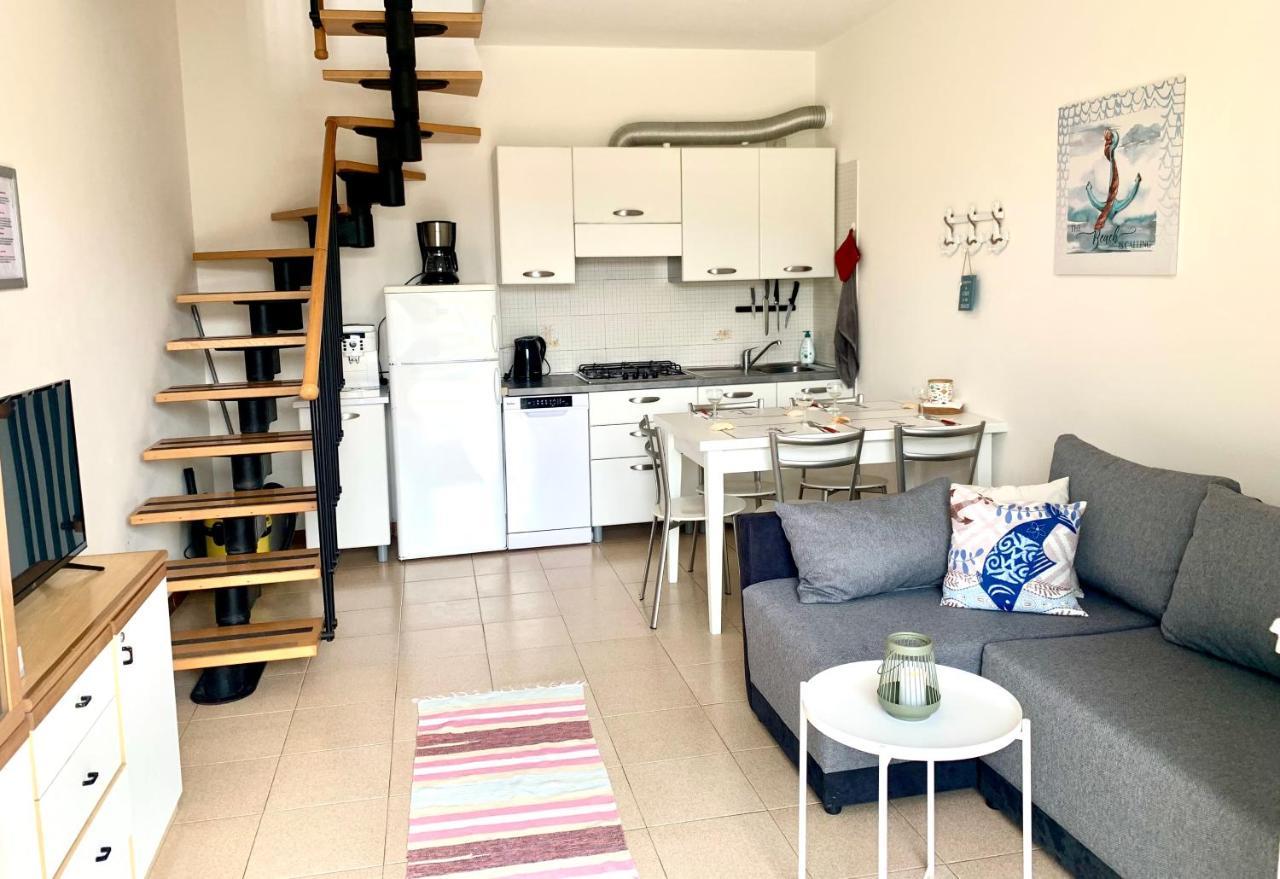 Apartment Caorle De Lux Swimming Pool, Parking, Garden מראה חיצוני תמונה