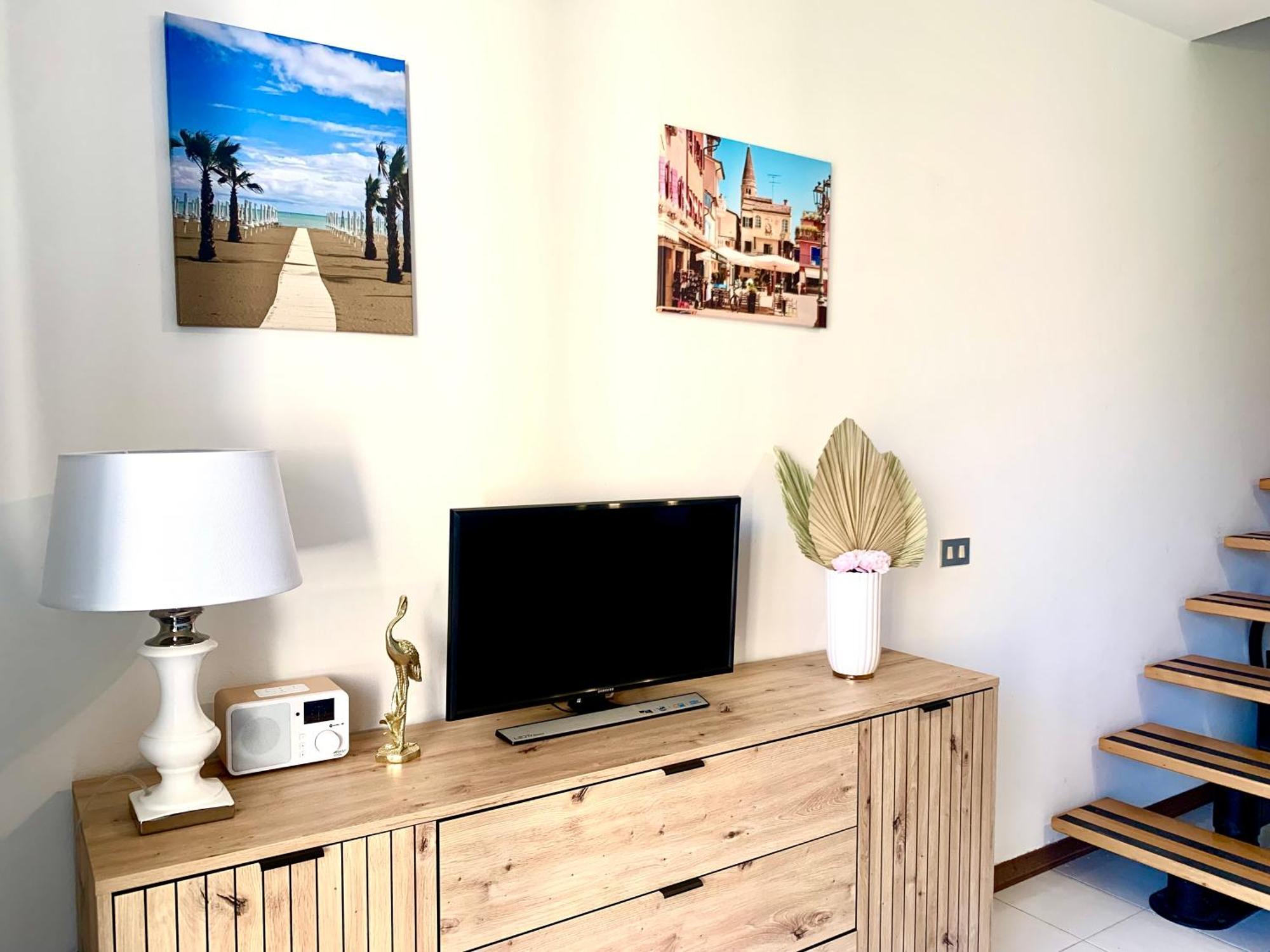Apartment Caorle De Lux Swimming Pool, Parking, Garden מראה חיצוני תמונה